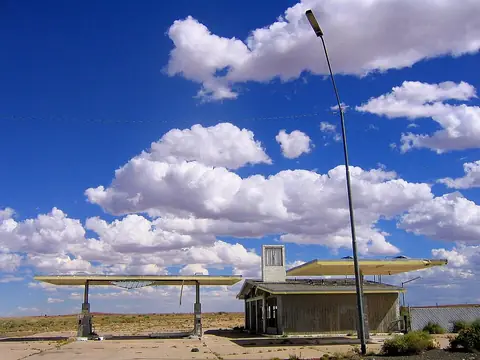 Two Guns, Arizona